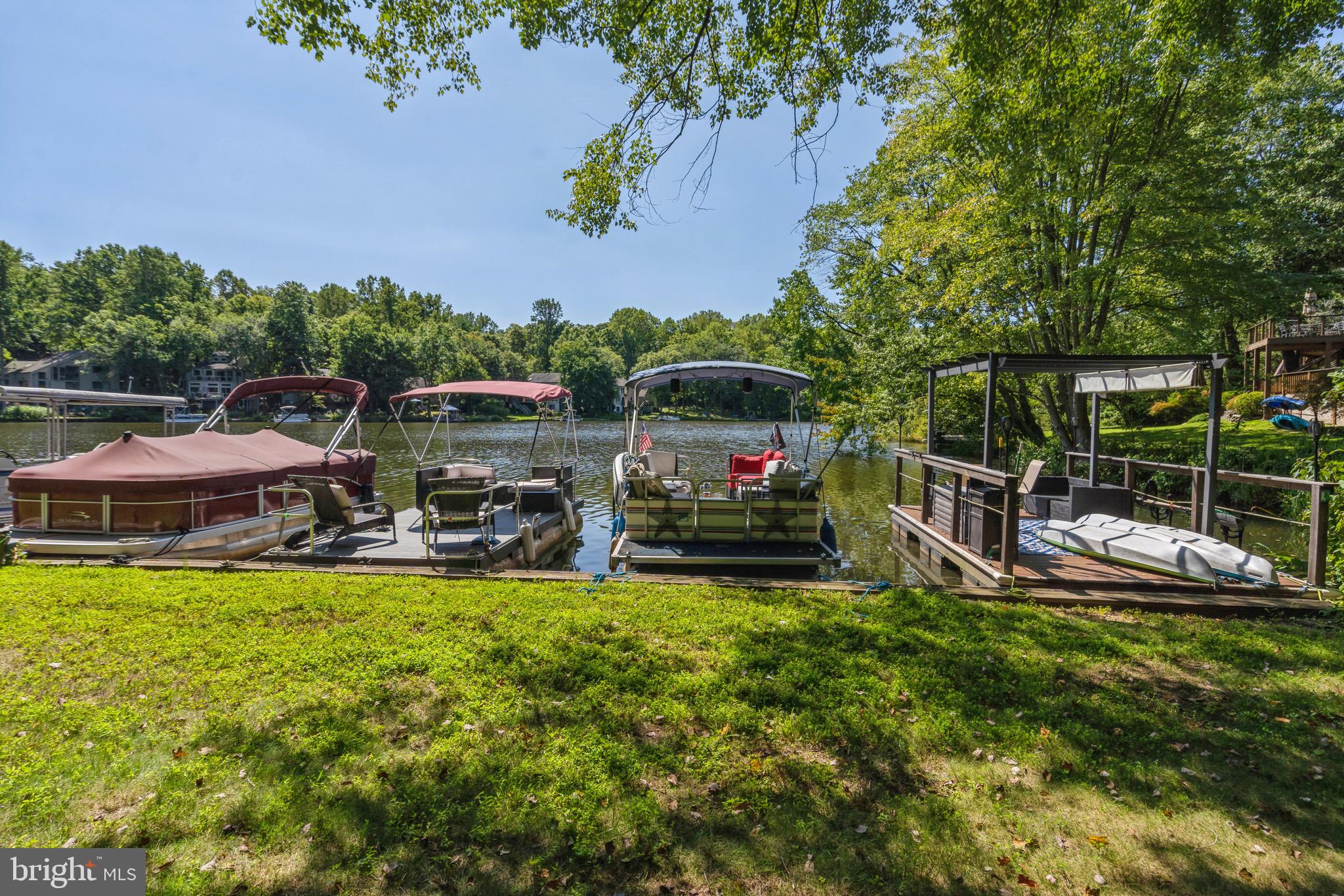 2262 Cedar Cove Court Reston, VA 20191 - Photo 13 of 72 Cedar Cove community dock