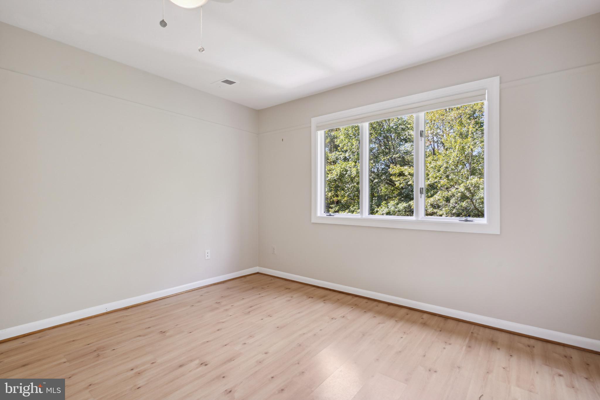 2262 Cedar Cove Court Reston, VA 20191 - Photo 35 of 72 Second bedroom