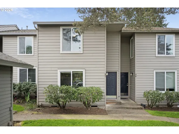 $270,000 | 10900 Southwest 76th Place, Unit 37, Tigard, OR 97223