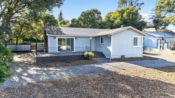 $1,249,000 | 8813-8815 Petaluma Hill Road, Penngrove, CA 94951