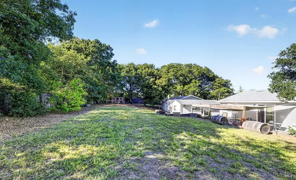 $1,249,000 | 8813-8815 Petaluma Hill Road, Penngrove, CA 94951