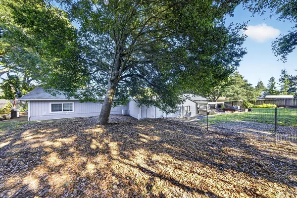 $1,249,000 | 8813-8815 Petaluma Hill Road, Penngrove, CA 94951