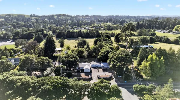 $1,249,000 | 8813-8815 Petaluma Hill Road, Penngrove, CA 94951