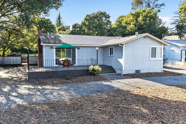 $1,249,000 | 8813-8815 Petaluma Hill Road, Penngrove, CA 94951
