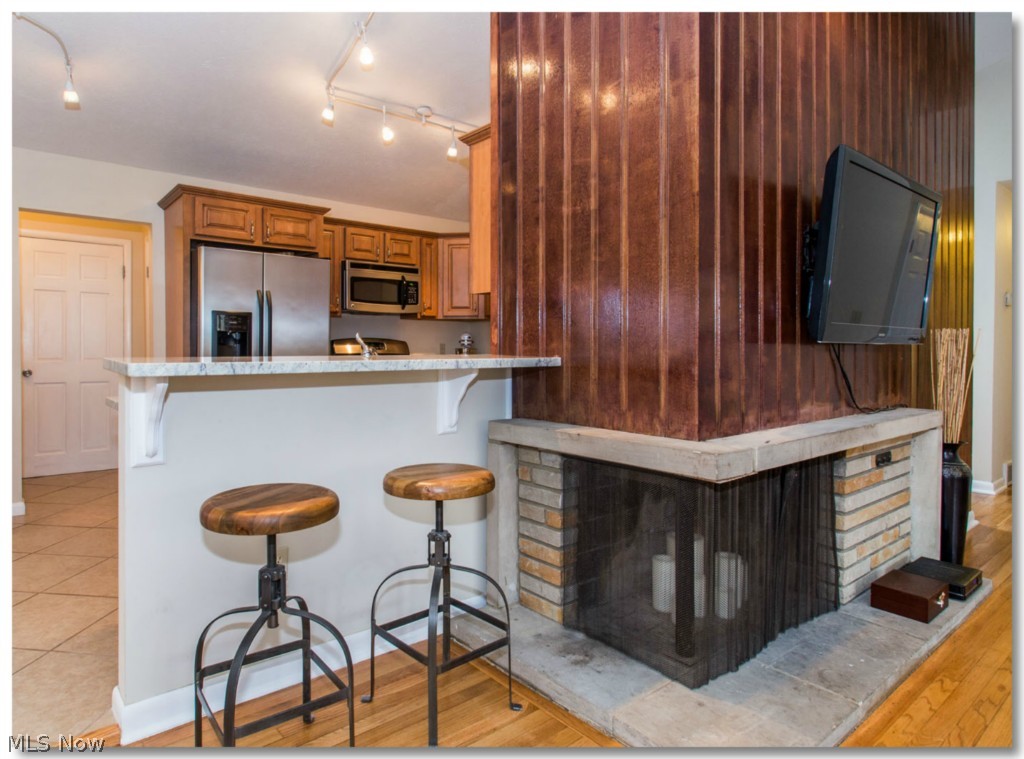 31099 Pinetree Road Cleveland, OH 44124 - Photo 5 of 25