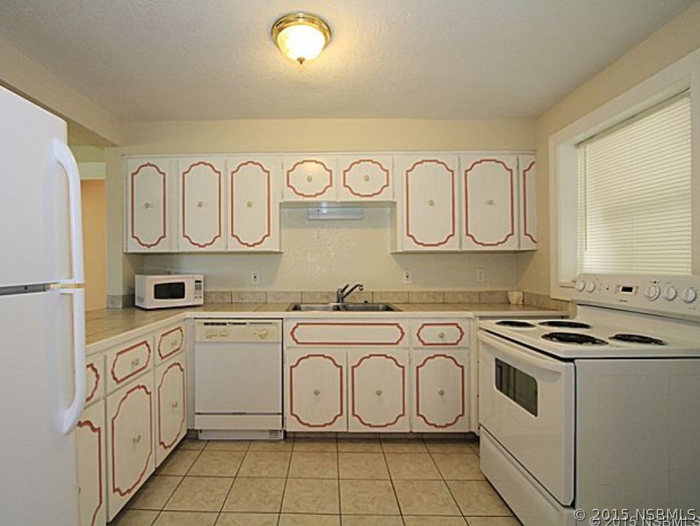 2002 South Riverside Drive Edgewater, FL 32141 - Photo 8 of 18 Gallery Image 8