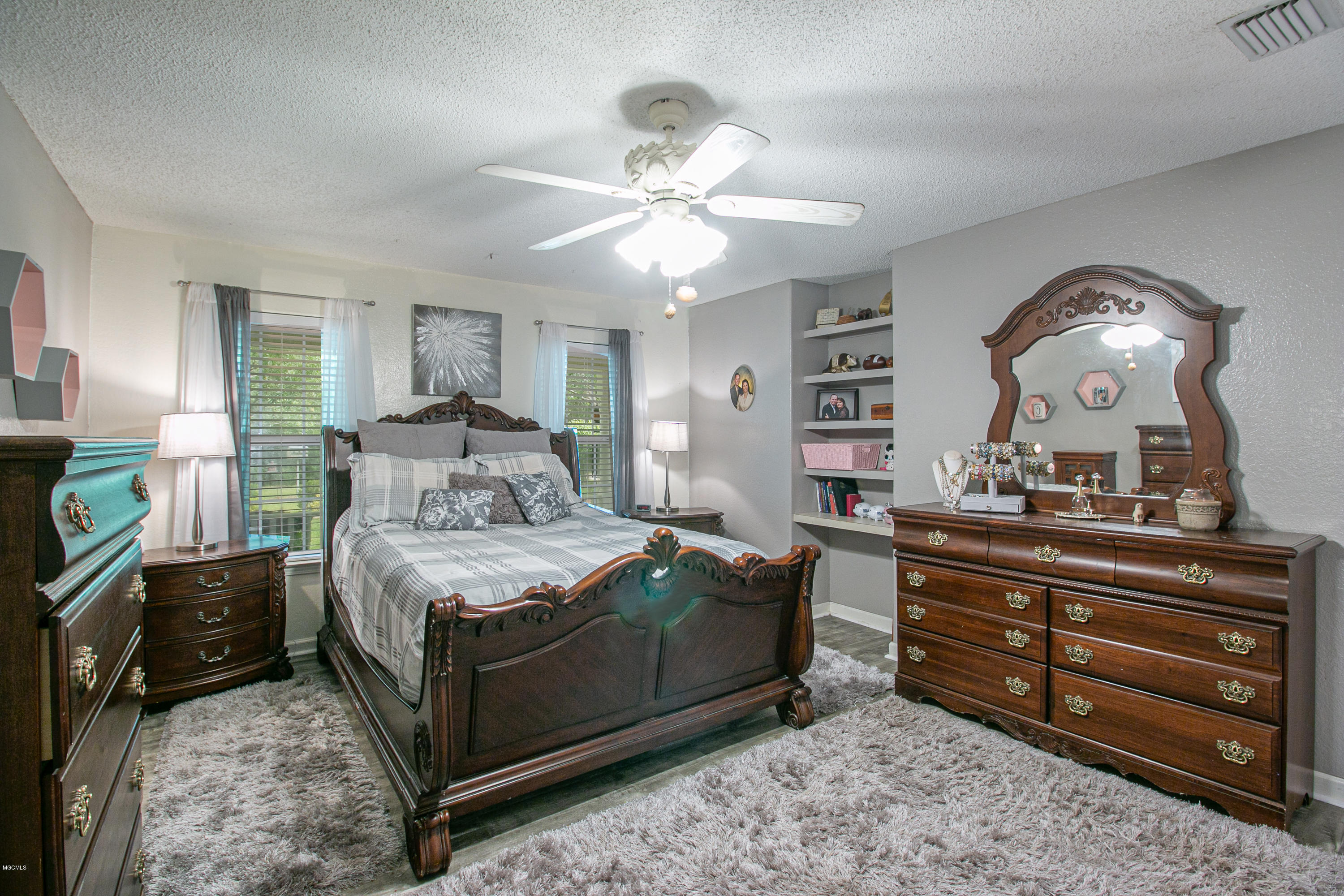 19070 Landon Road Gulfport, MS 39503 - Photo 13 of 32 Listing Photos-148