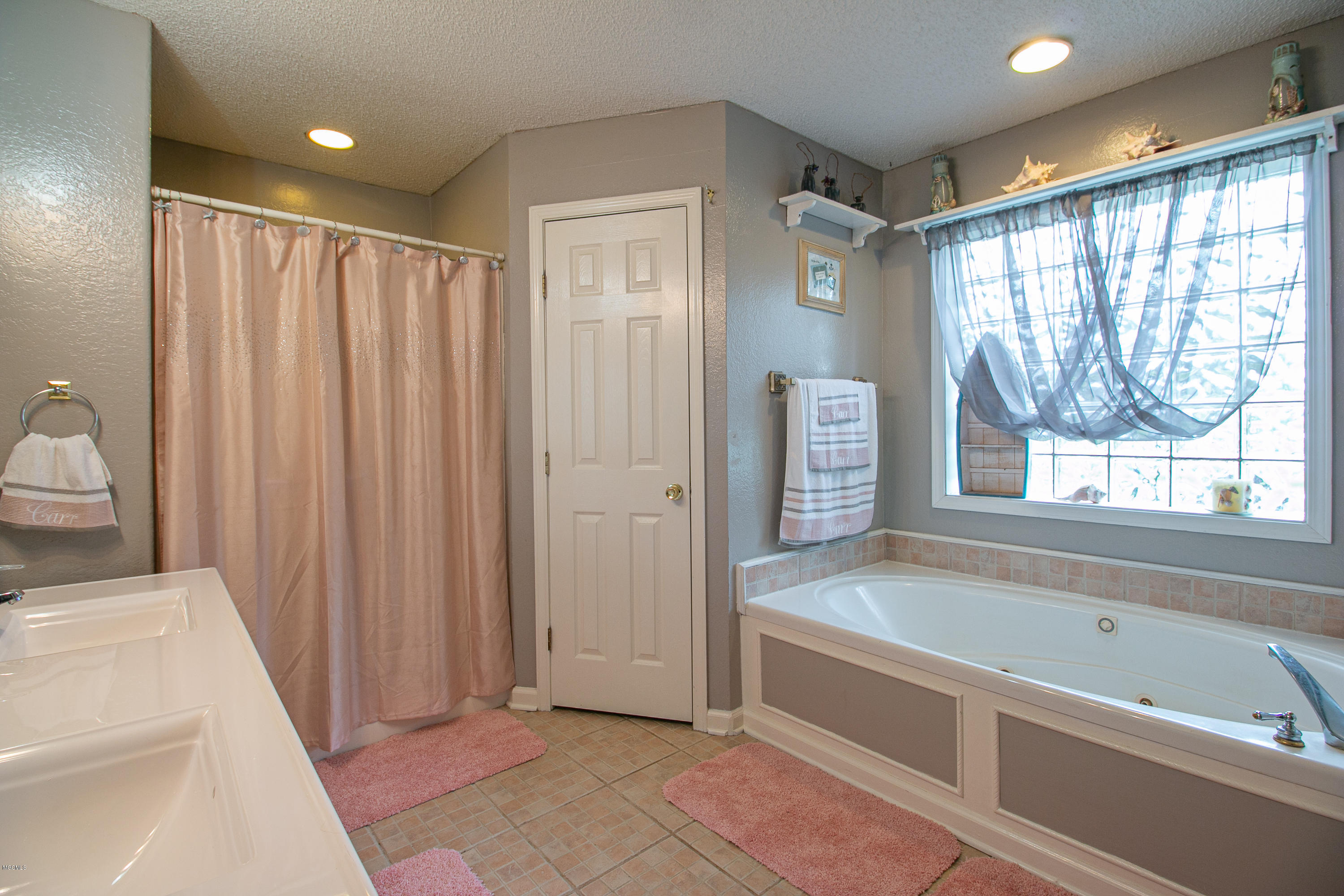 19070 Landon Road Gulfport, MS 39503 - Photo 16 of 32 Listing Photos-151