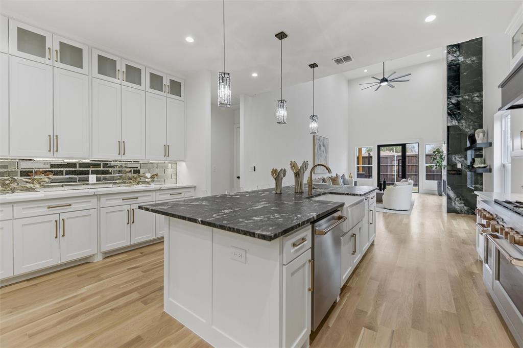 7503 Robin Road Dallas, TX 75209 - Photo 11 of 25