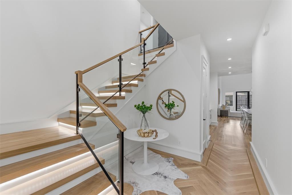 7503 Robin Road Dallas, TX 75209 - Photo 3 of 25