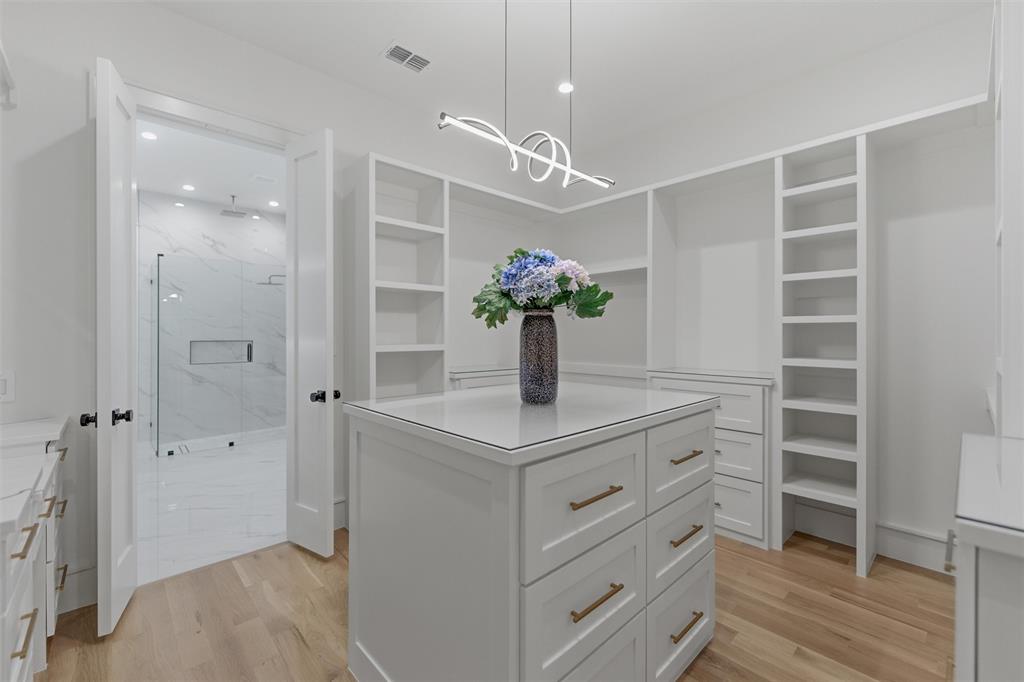 7503 Robin Road Dallas, TX 75209 - Photo 8 of 25