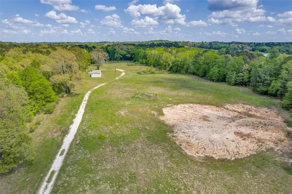 $450,000 | 980 County Road 2619, Marietta, TX 75566