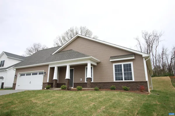 $2,500 | 205 Lindburgh Drive, Waynesboro, VA 22980
