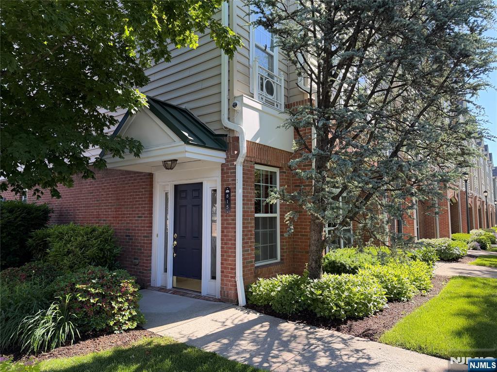 815 Deluca Road, Unit 815 Belleville, NJ 07109 - Photo 2 of 4