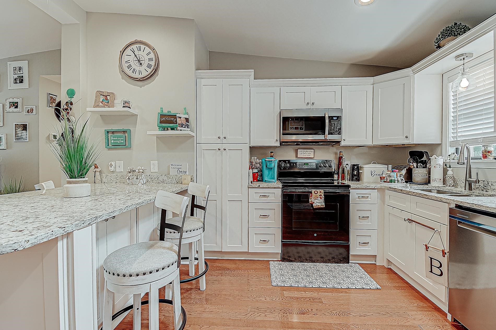 806 Starboard Court Murrells Inlet, SC 29576 - Photo 12 of 40 Gallery Image 12