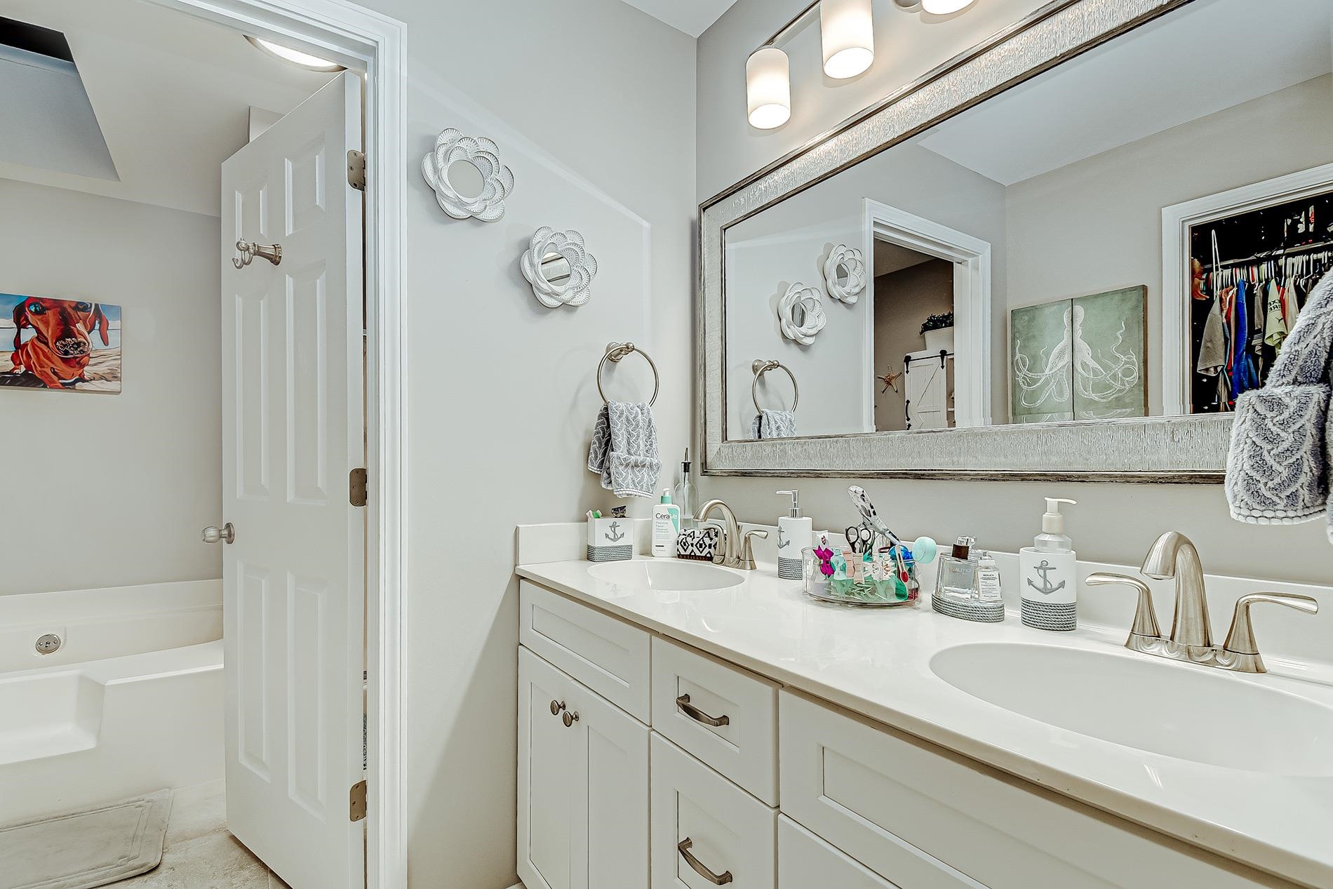 806 Starboard Court Murrells Inlet, SC 29576 - Photo 18 of 40 Gallery Image 18