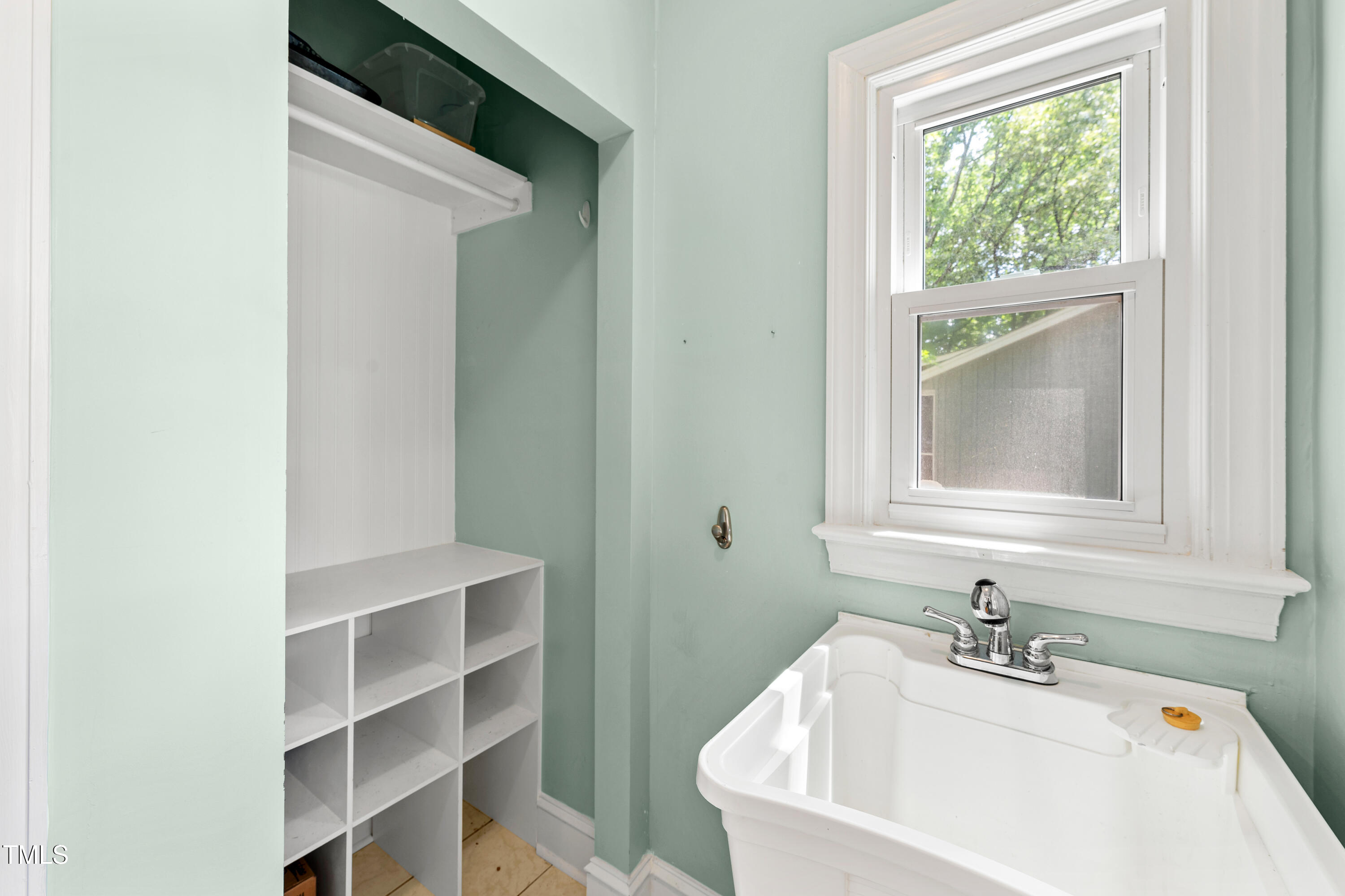 8821 Campfire Trail Raleigh, NC 27615 - Photo 16 of 34 Mud Room