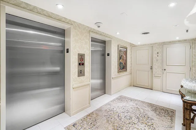 a view of residential building with outdoor space