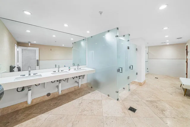 $3,795,000 | 400 North Flagler Drive, Unit 2201, West Palm Beach, FL 33401