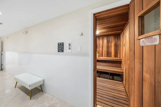 $3,795,000 | 400 North Flagler Drive, Unit 2201, West Palm Beach, FL 33401