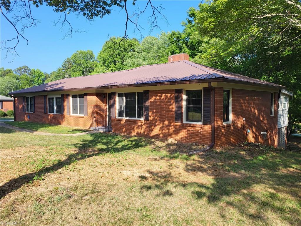 2678 Allred Road Lexington, NC 27292 - Photo 7 of 25