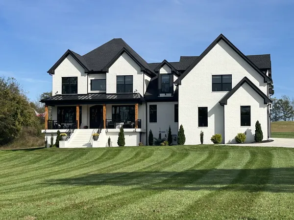 $1,332,000 | 4223 Ironwood Drive, Greenbrier, TN 37073