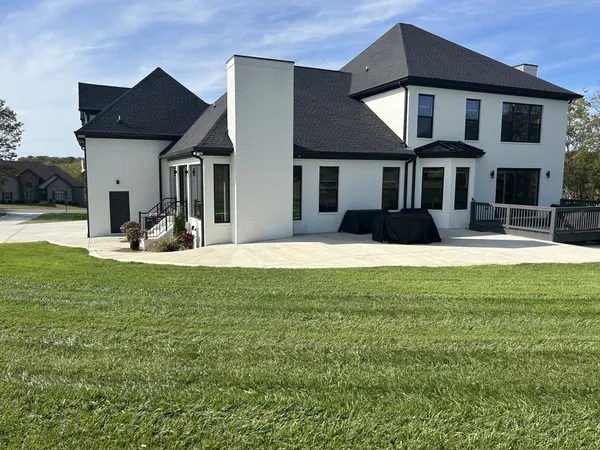 $1,332,000 | 4223 Ironwood Drive, Greenbrier, TN 37073