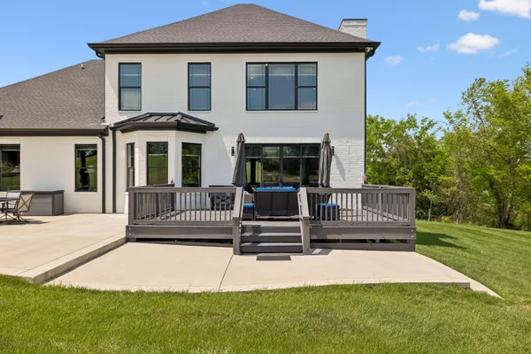 $1,332,000 | 4223 Ironwood Drive, Greenbrier, TN 37073