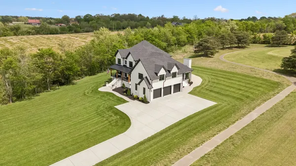 $1,332,000 | 4223 Ironwood Drive, Greenbrier, TN 37073