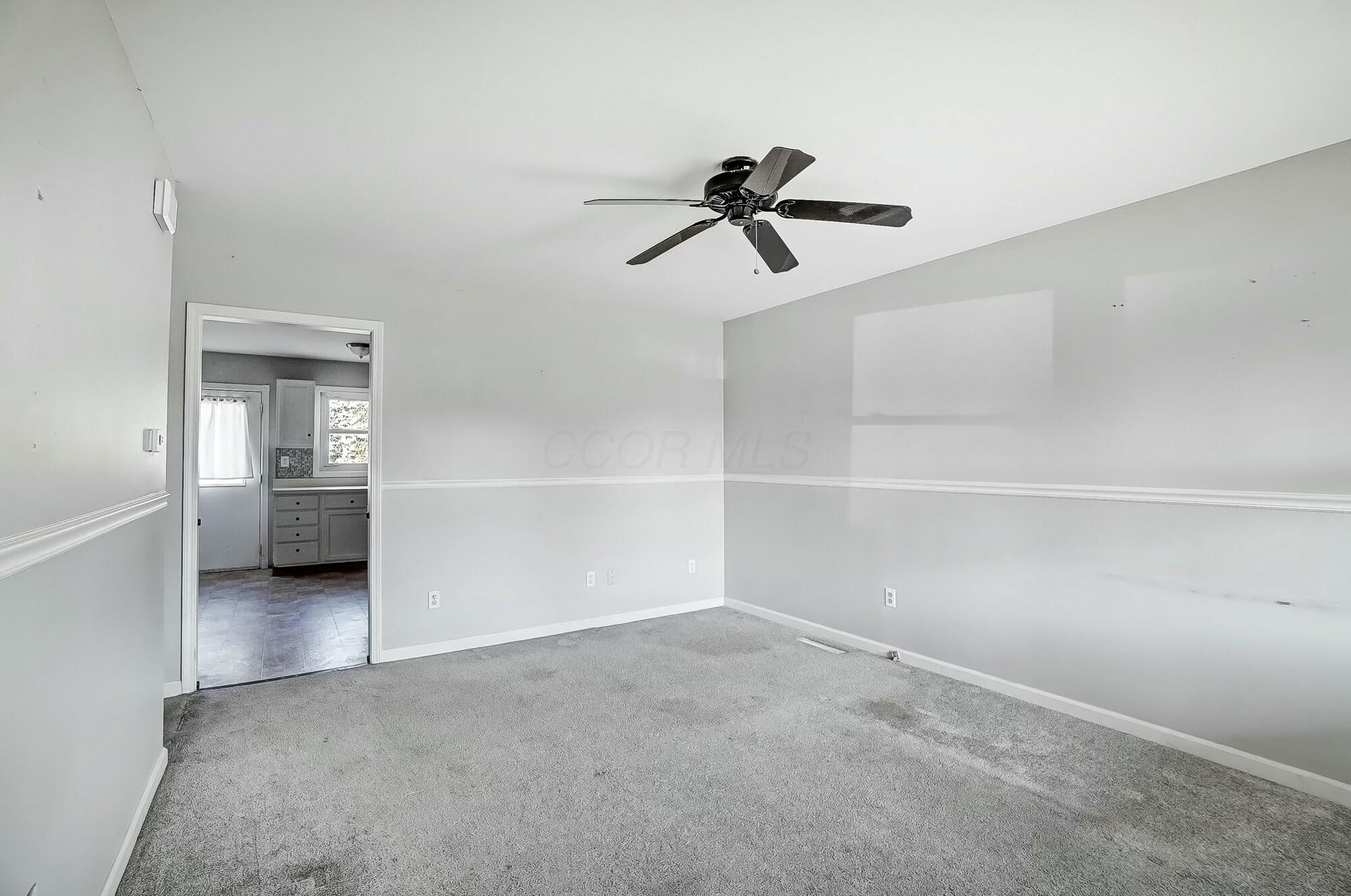 365 Lombard Road Columbus, OH 43228 - Photo 5 of 28 tempImagecRdbnN