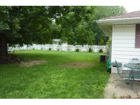 991 West 6th Street Rochester, IN 46975 - Photo 3 of 4