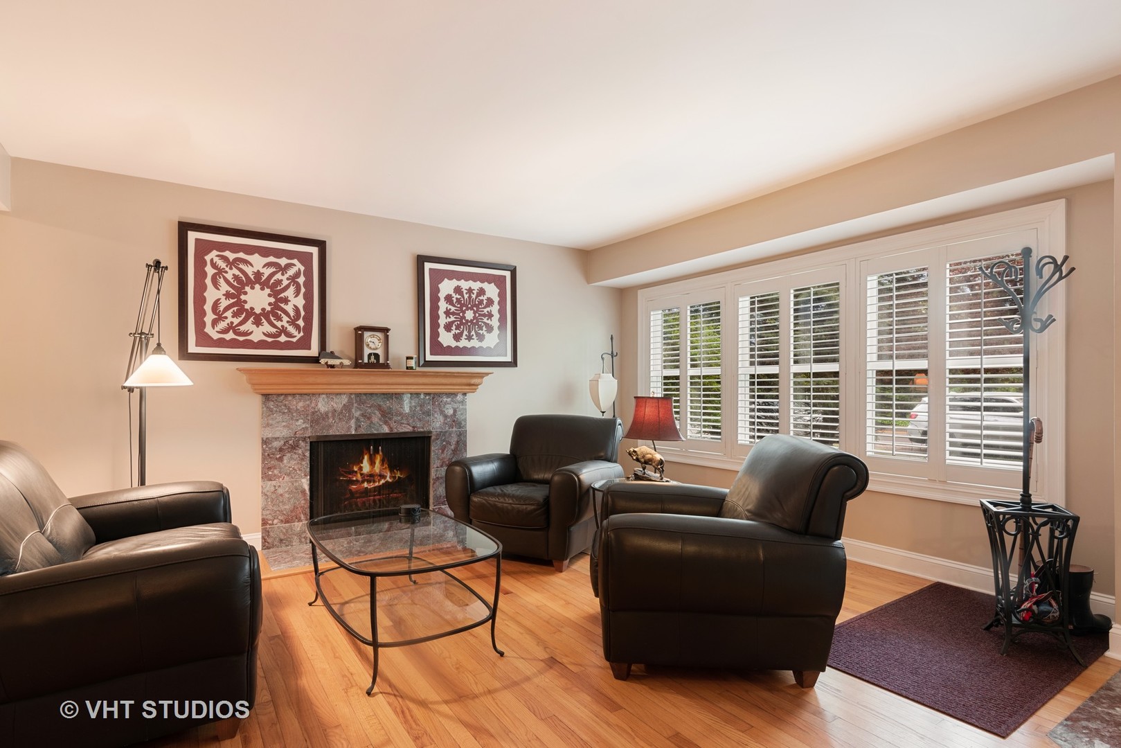1117 Hibbard Road Wilmette, IL 60091 - Photo 2 of 24 Gallery Image 2