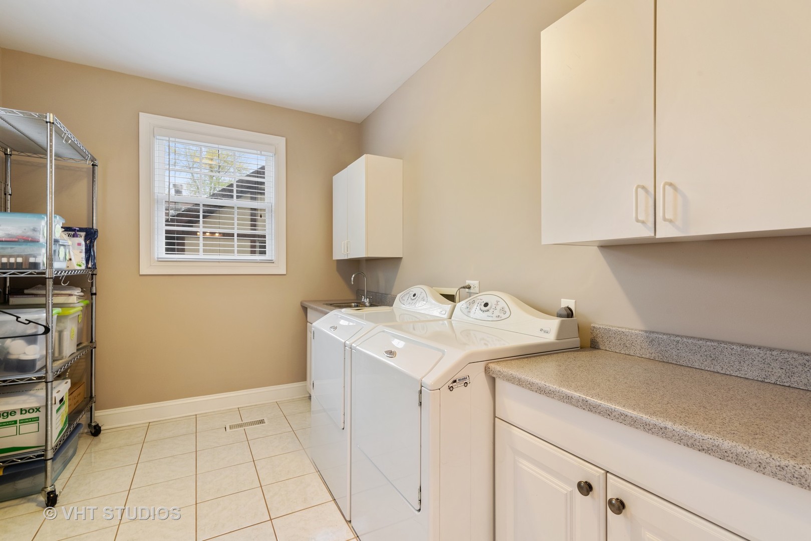 1117 Hibbard Road Wilmette, IL 60091 - Photo 17 of 24 Gallery Image 17