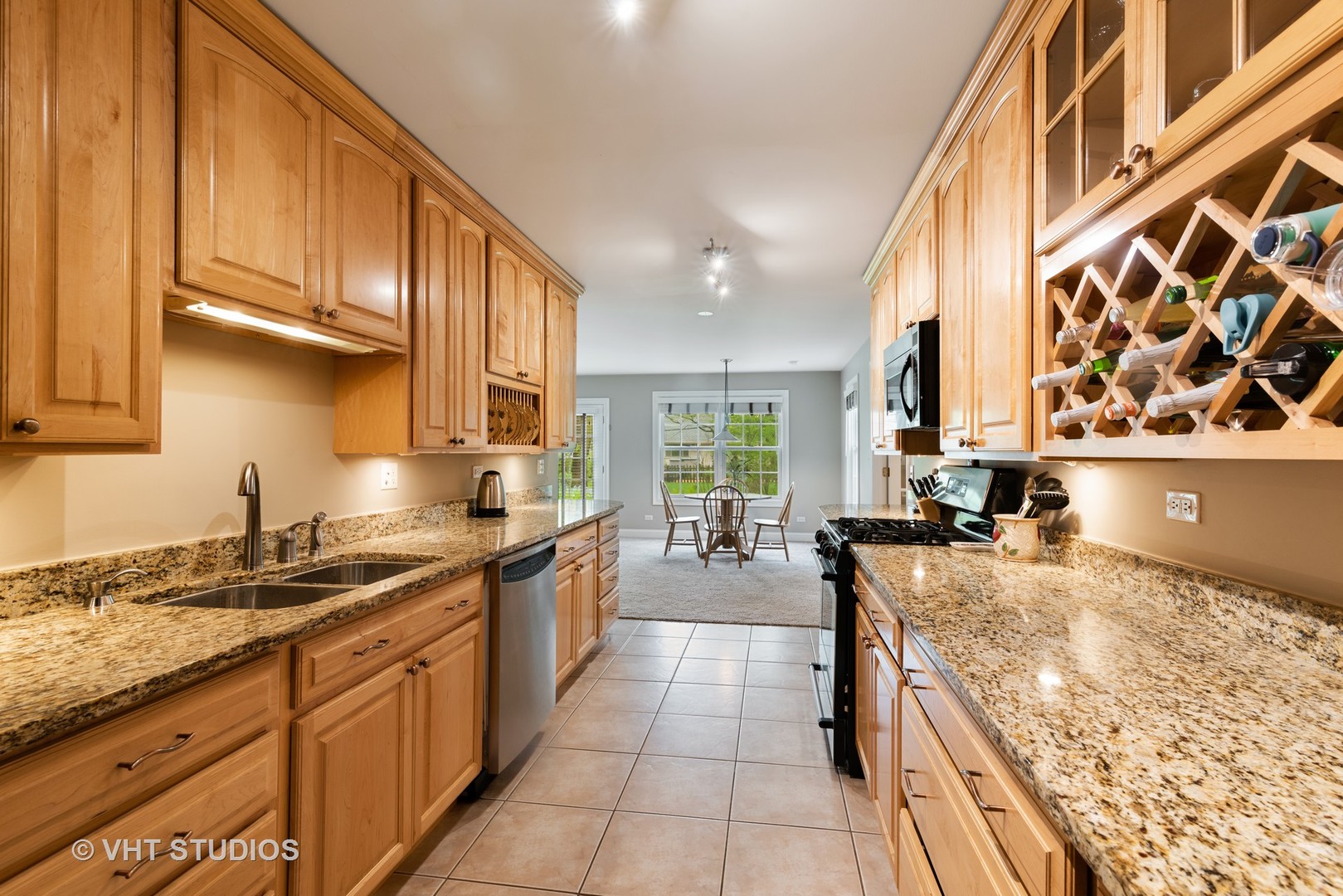 1117 Hibbard Road Wilmette, IL 60091 - Photo 5 of 24 Gallery Image 5