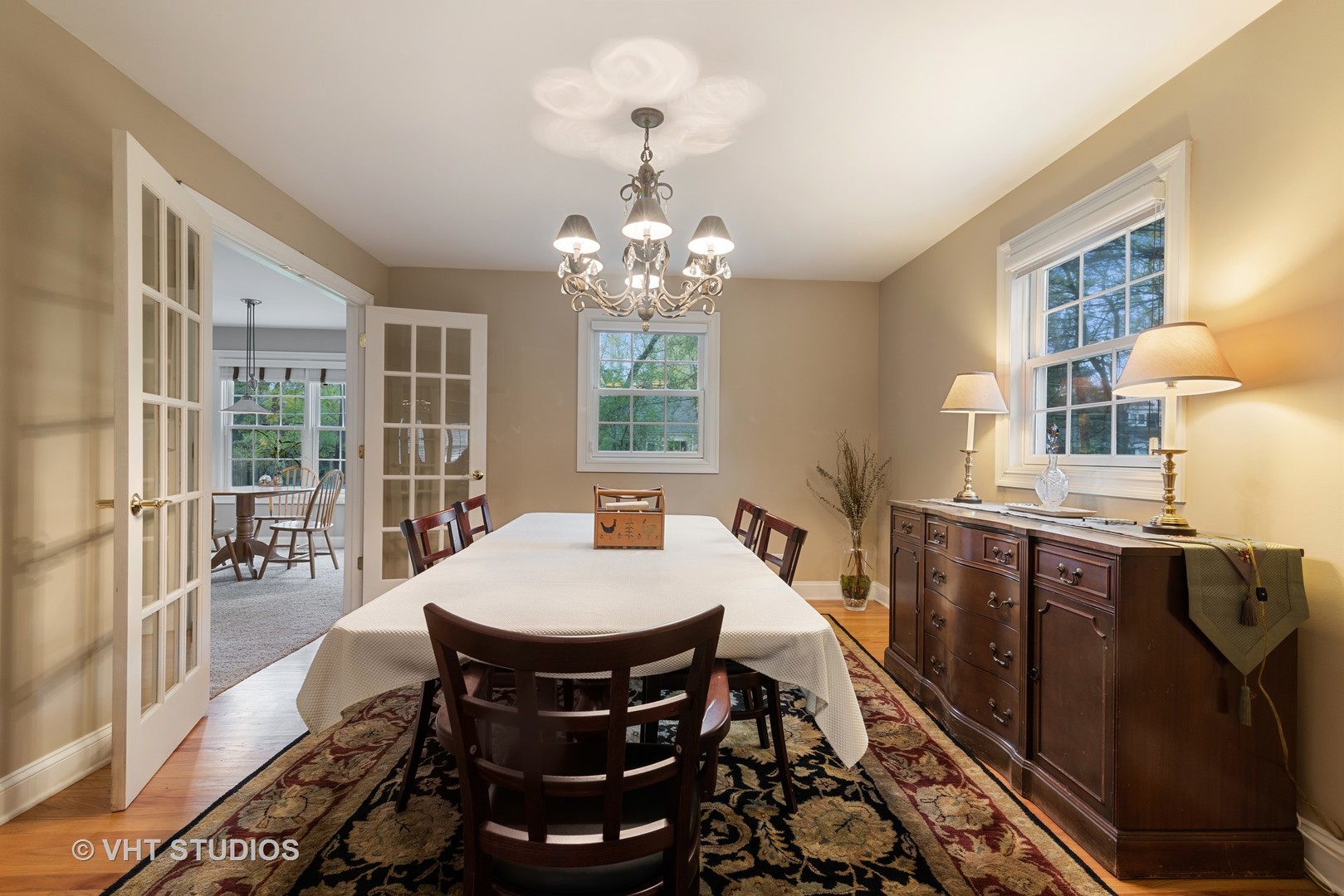 1117 Hibbard Road Wilmette, IL 60091 - Photo 8 of 24 Gallery Image 8
