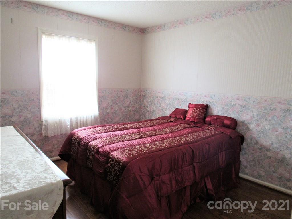 364 Hunters Ridge Road Mills River, NC 28759 - Photo 14 of 38 Gallery Image 14