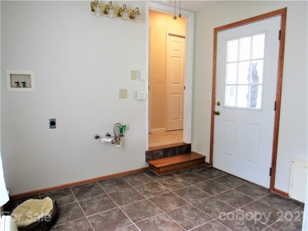 364 Hunters Ridge Road Mills River, NC 28759 - Photo 36 of 38 Gallery Image 36