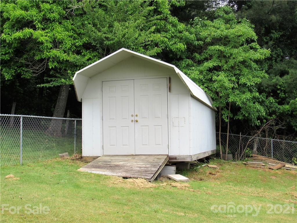364 Hunters Ridge Road Mills River, NC 28759 - Photo 38 of 38 Gallery Image 38