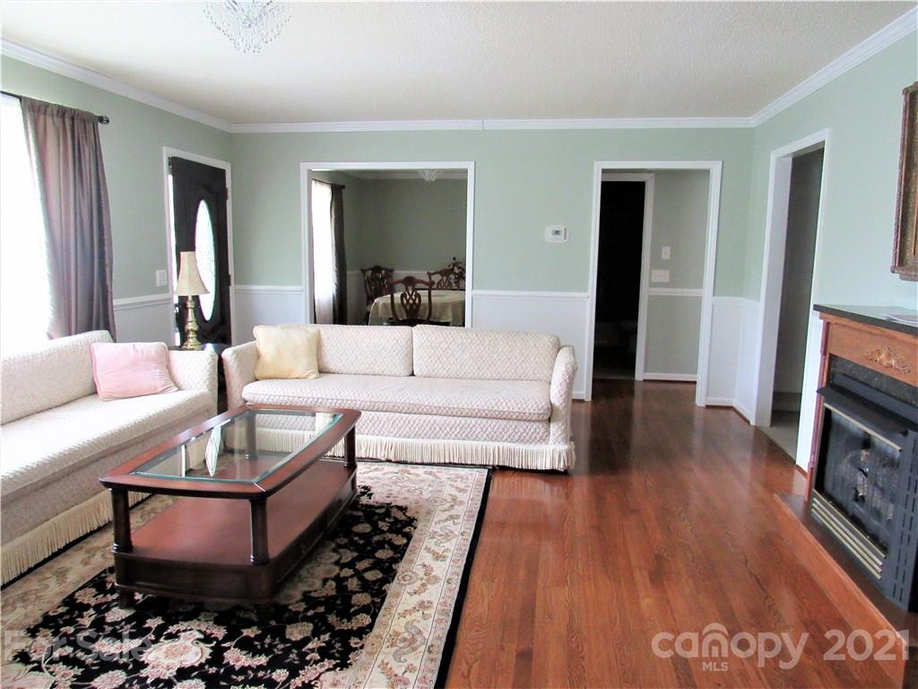 364 Hunters Ridge Road Mills River, NC 28759 - Photo 8 of 38 Gallery Image 8