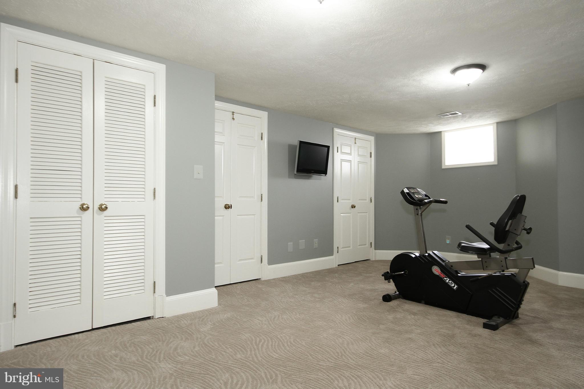 1207 Tottenham Court Reston, VA 20194 - Photo 26 of 30 Exercise Room