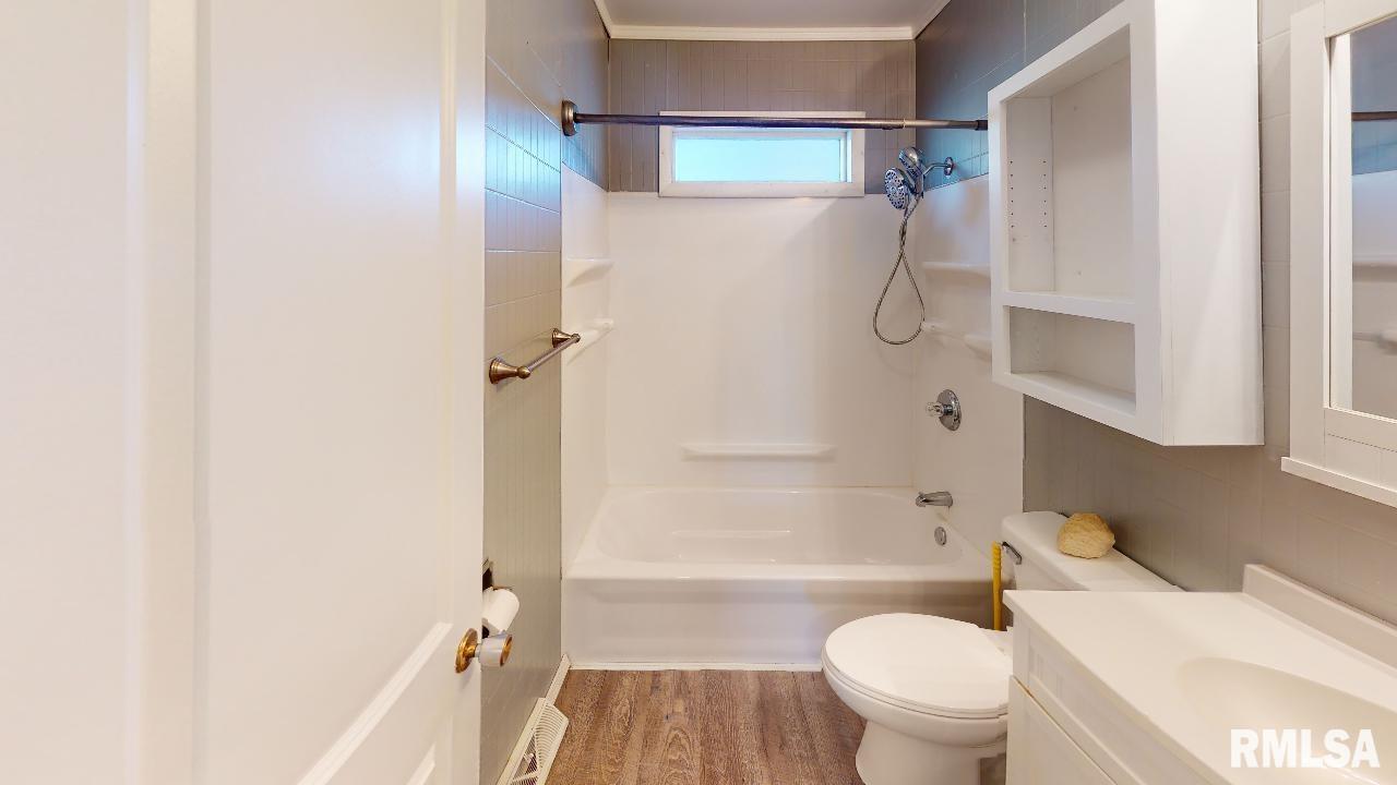 2510 Burton Drive Springfield, IL 62703 - Photo 7 of 13