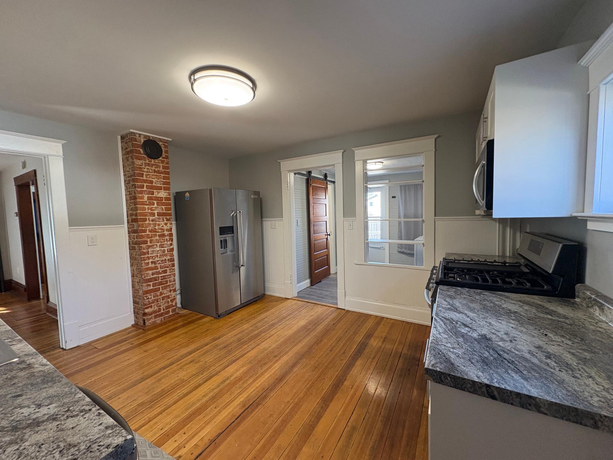 35 3rd Street Southeast Plainview, MN 55964 - Photo 12 of 31