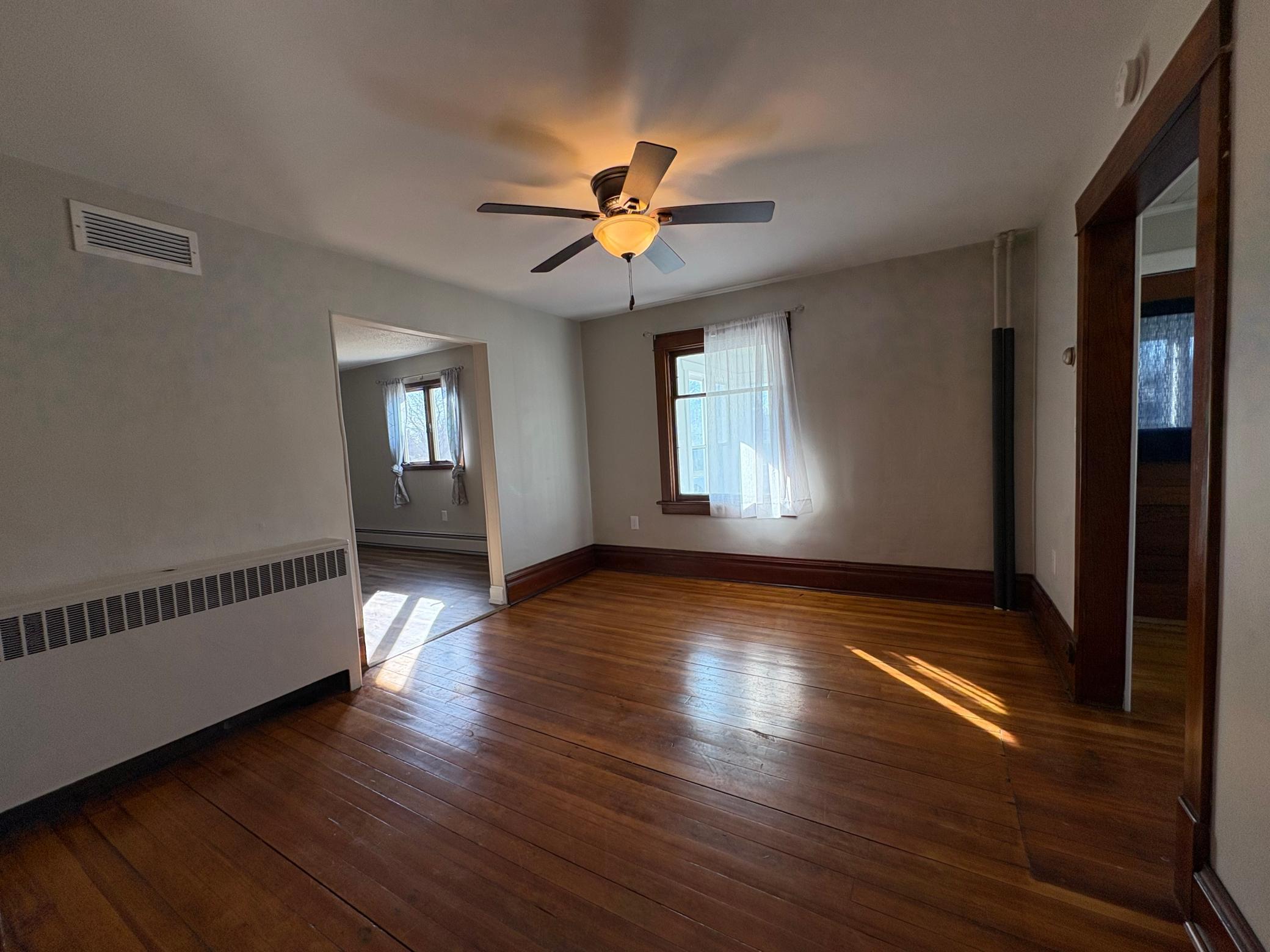 35 3rd Street Southeast Plainview, MN 55964 - Photo 15 of 31