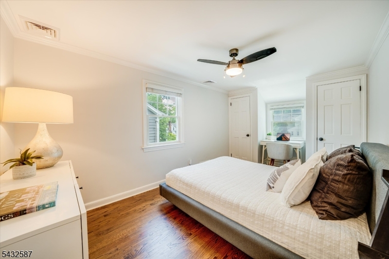 22 Essex Road Chatham, NJ 07928 - Photo 13 of 21