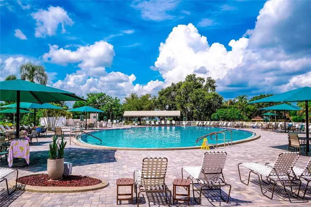 $185,000 | 505 Foxglove Circle, Unit B, Sun City Center, FL 33573