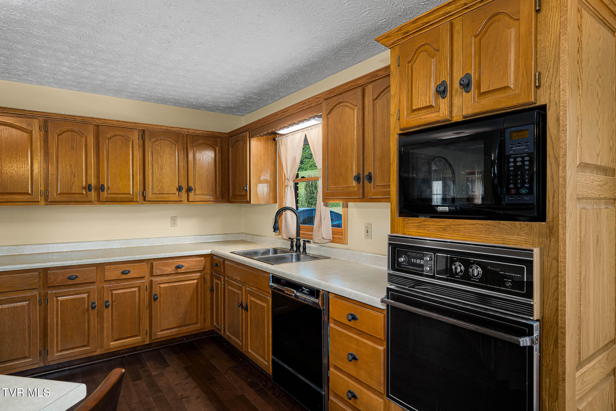 2743 Carroll Creek Road Gray, TN 37615 - Photo 16 of 92 2743 Carroll Creek Rd (72 of 98)