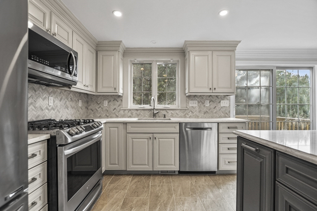 41 Boston Road, Unit 185 Billerica, MA 01862 - Photo 1 of 29 Gallery Image 1