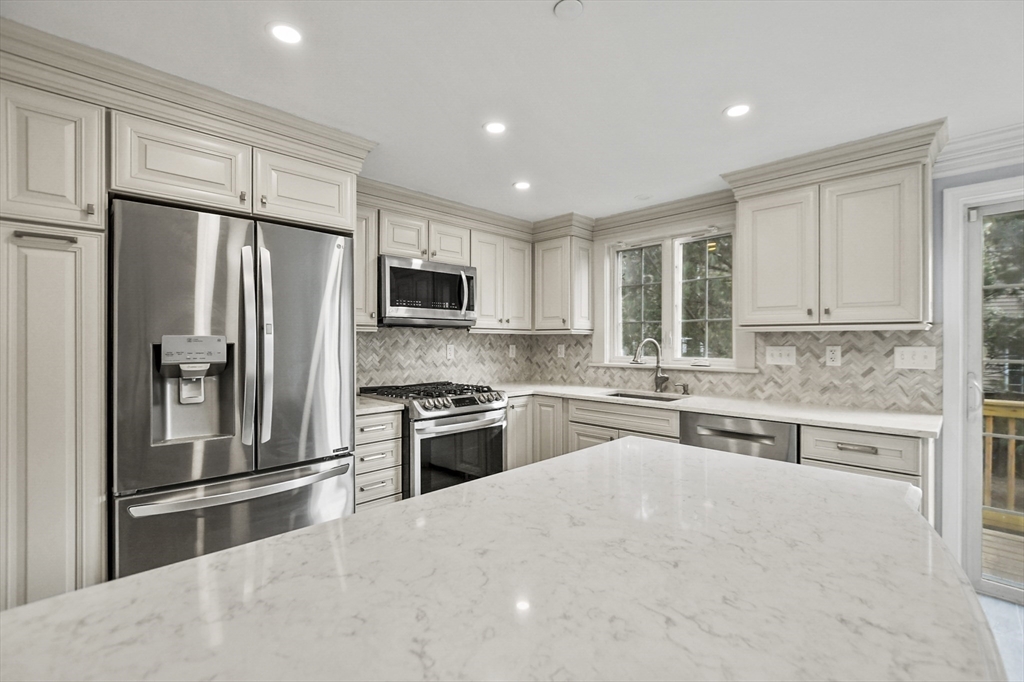 41 Boston Road, Unit 185 Billerica, MA 01862 - Photo 7 of 29 Gallery Image 7