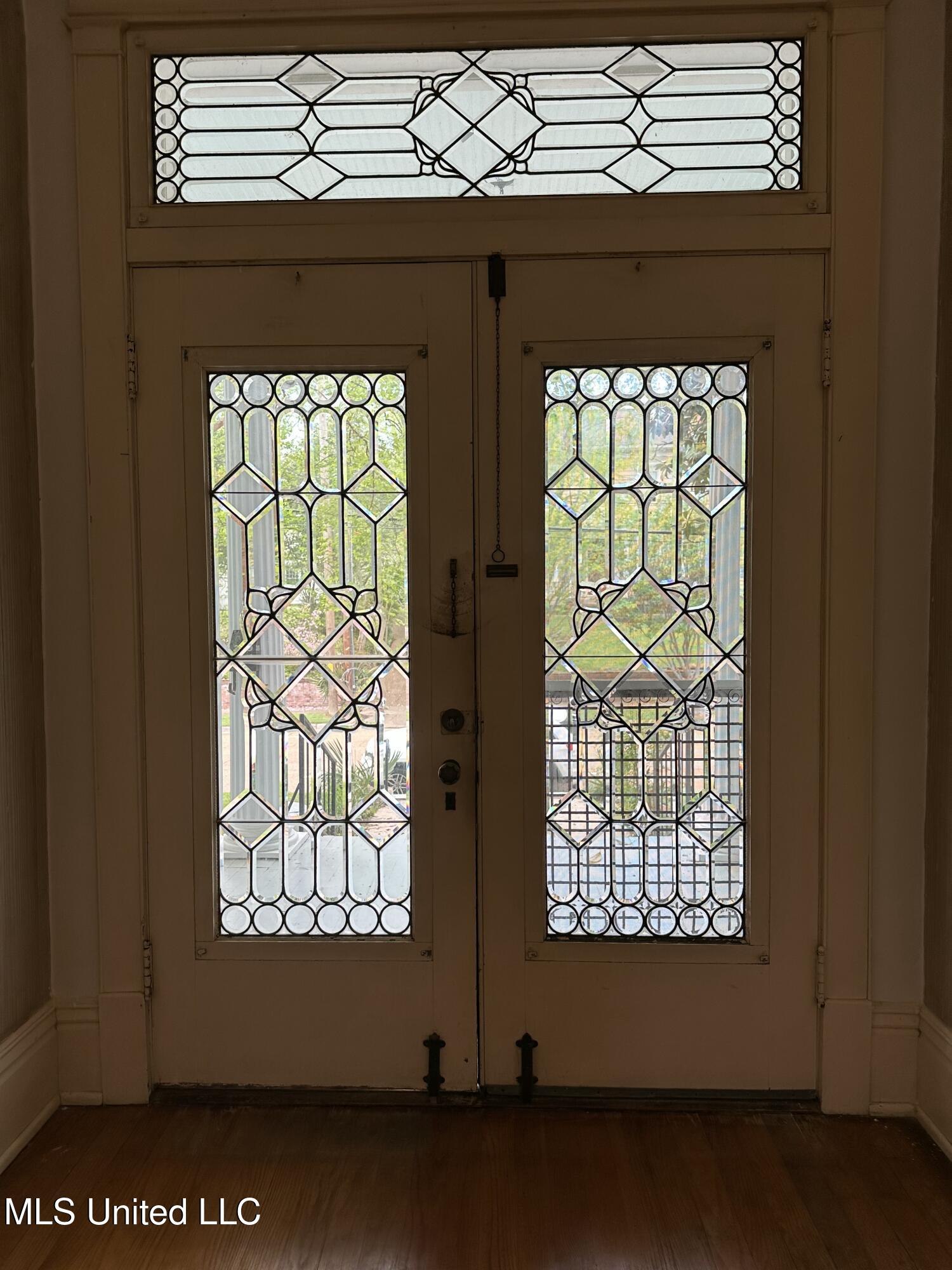 309 South Commerce Street Natchez, MS 39120 - Photo 2 of 19 IMG_7366