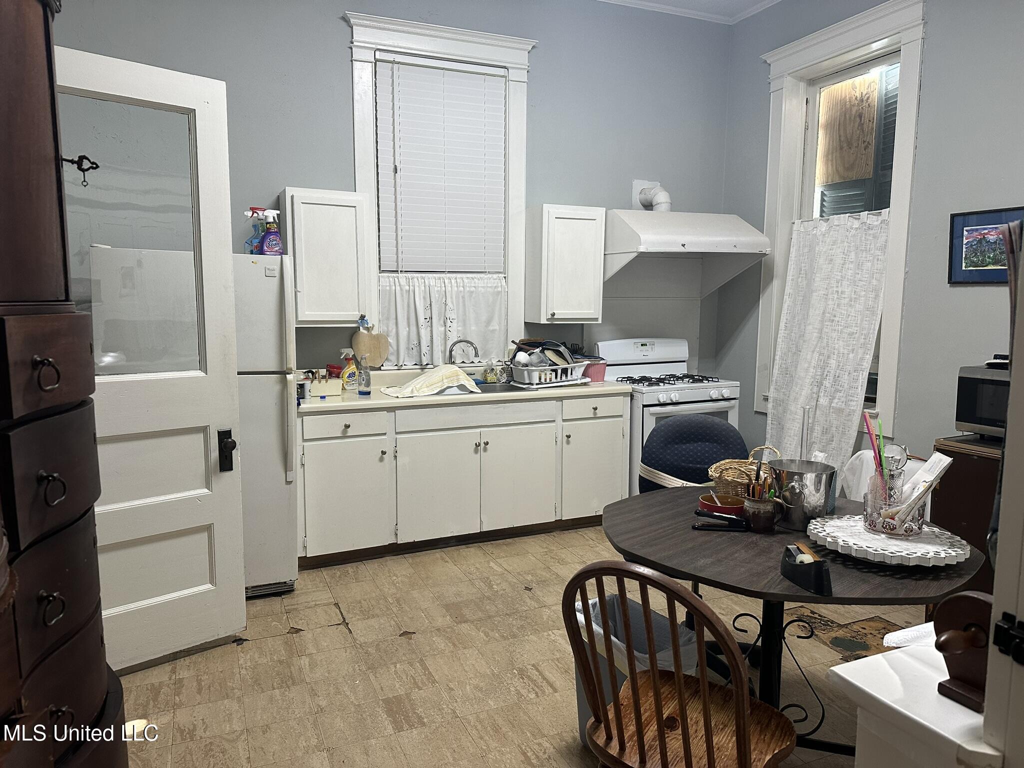 309 South Commerce Street Natchez, MS 39120 - Photo 8 of 19 IMG_5925